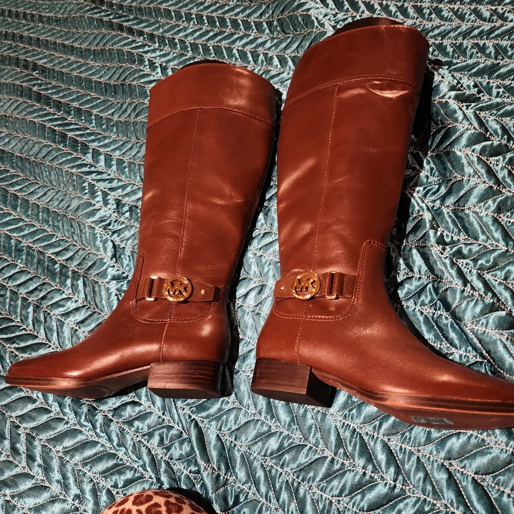 Michael kors leather boots